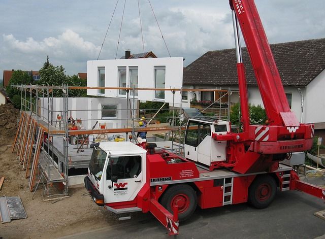 Bärenhaus baut dein Haus pünktlich und garantiert hohe Qualität mit TÜV-Kontrolle.